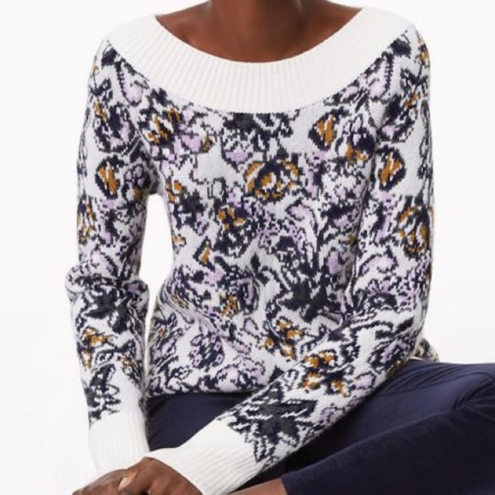 🍁 Loft scoop neck cream & multi sweater Sz XS